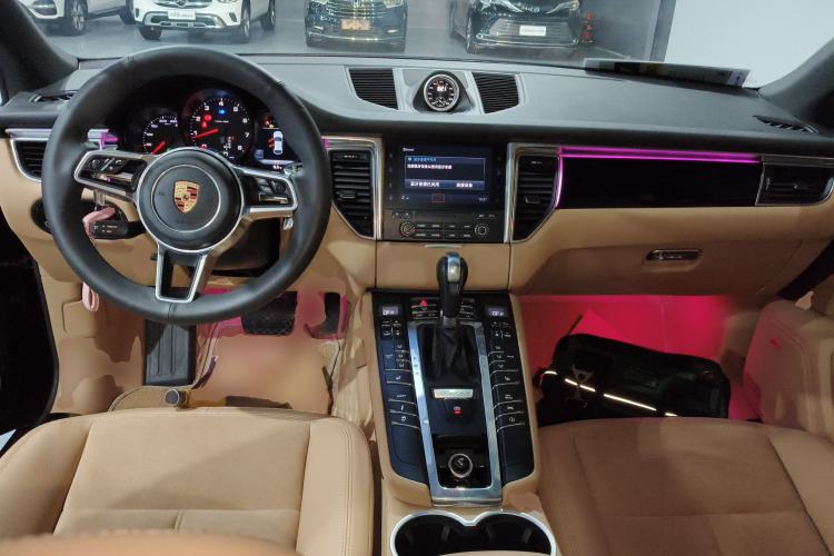 Used Porsche Macan 2017 Macan 2.0T
