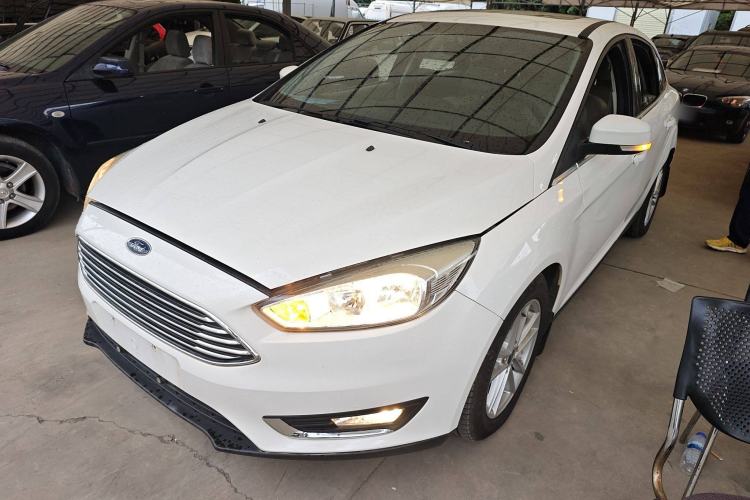 Used Ford Focus 2015 Sedan EcoBoost 180 Automatic Elite Model
