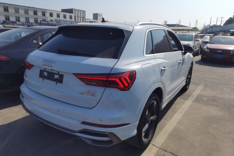 Used Audi Q3 2022 35 TFSI Fashion Dynamic Model
