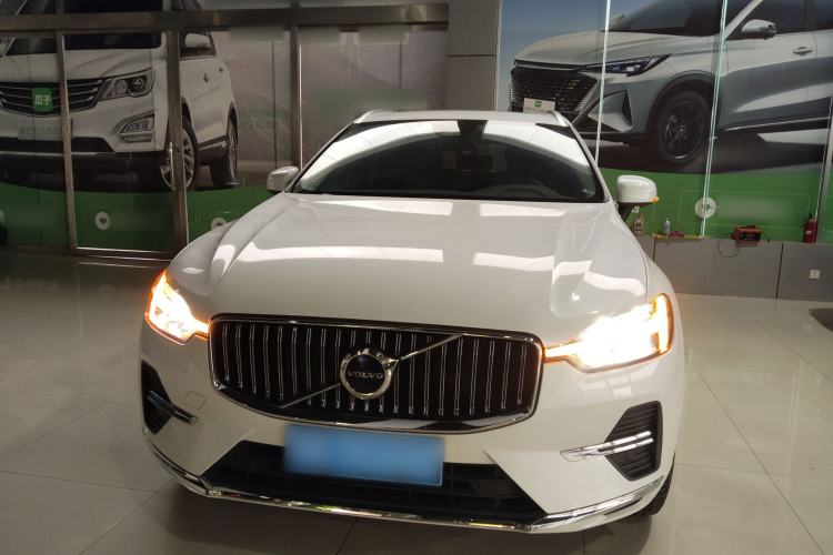 Used Volvo XC60 2022 B5 4x4 Zhiyi Luxury Edition
