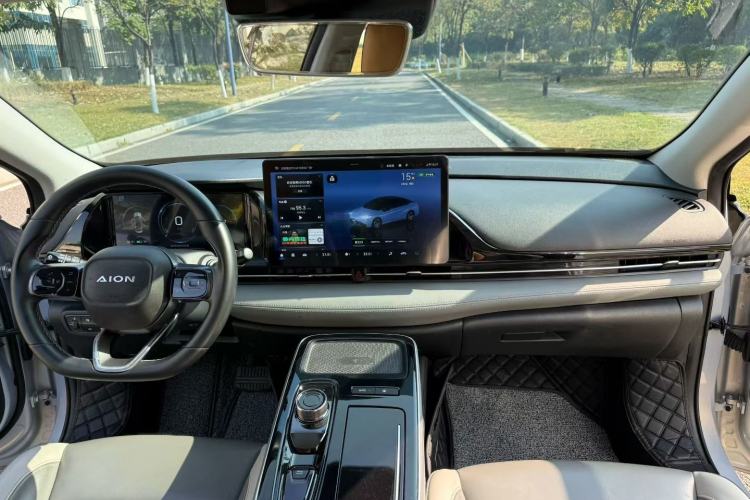 Used AION S Plus 2022 80 Tech Edition
