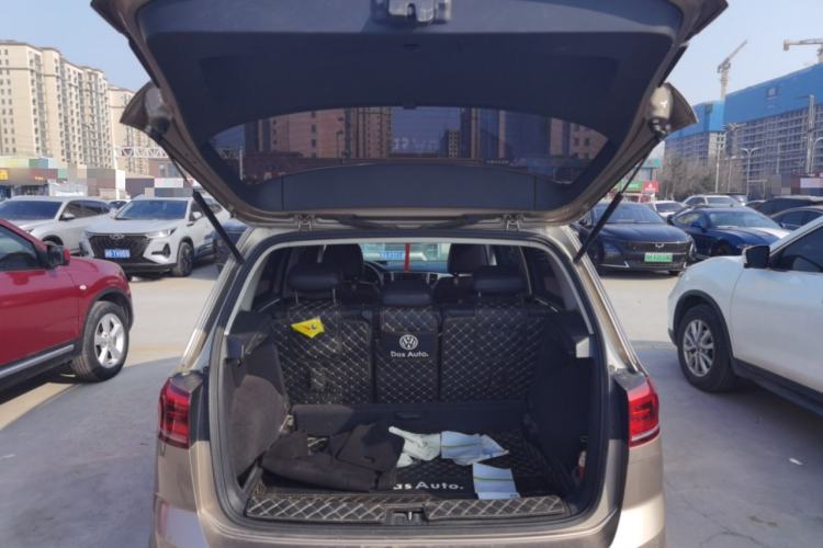 Used Volkswagen Golf Sportsvan 2019 1.6L Automatic Pure Model China V Standard
