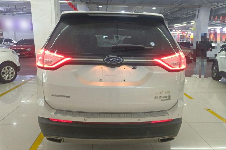 Used Ford Edge 2018 EcoBoost 245 Two-Wheel-Drive Titanium 7-Seater China VI Standard
