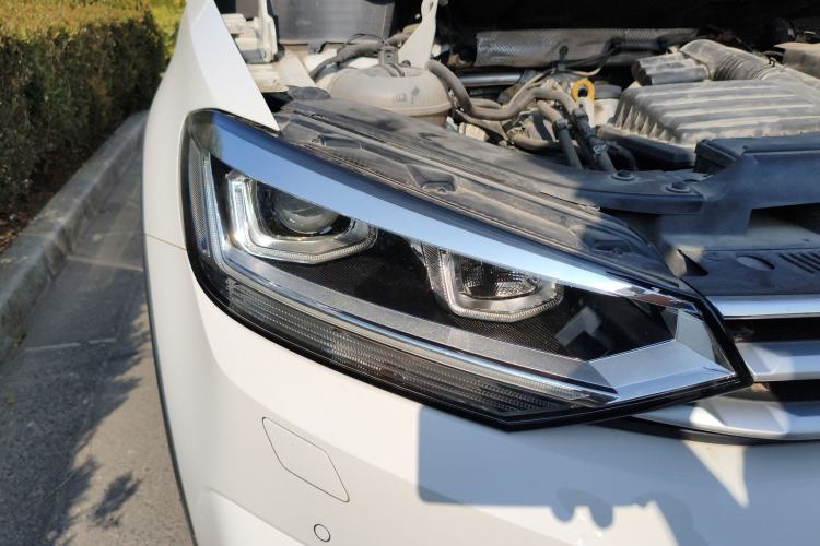 Used Volkswagen Touran 2018 Volkswagen Touran L 280TSI DSG Boundary Edition 7 Seats China V Emission Standard
