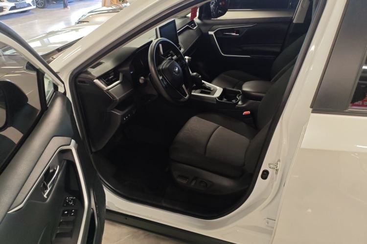 Used Toyota RAV4 2022 2.0L CVT Two-Wheel Drive Fashion Edition