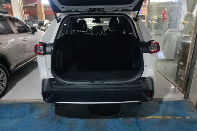 Used Toyota Wildlander 2022 2.0L CVT Two-Wheel Drive Luxury Edition
