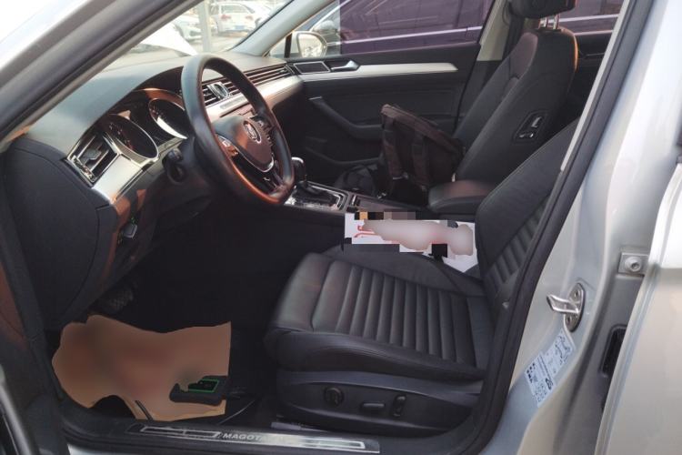 Used Volkswagen Magotan 2018 330TSI DSG Advanced Model
