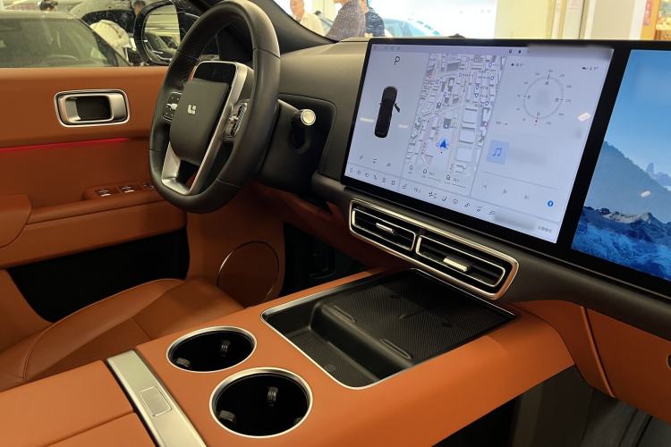 Used Li Auto L8 2023 Max model
