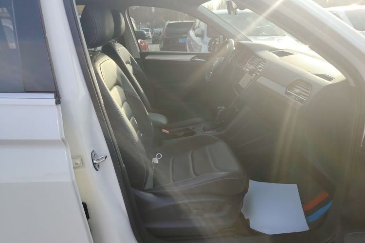 Used Volkswagen Tiguan L 2018 280TSI Automatic Two-Wheel Drive Comfort Edition
