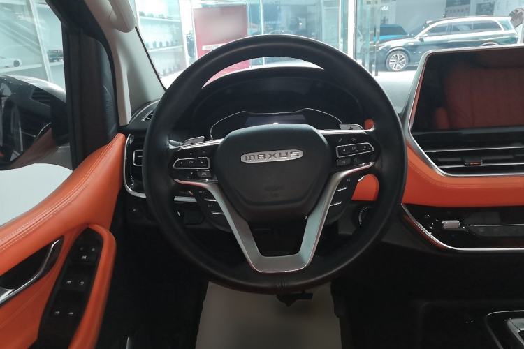 Used SAIC MAXUS G20 2023 Facelifted PLUS 2.0T Gasoline Automatic Luxury Edition