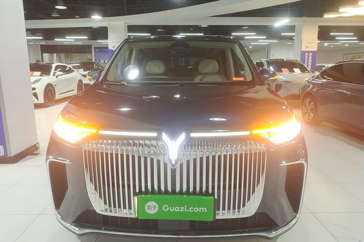 Used VOYAH Dream 2025 PHEV Four-Wheel-Drive Flagship Kunpeng Edition