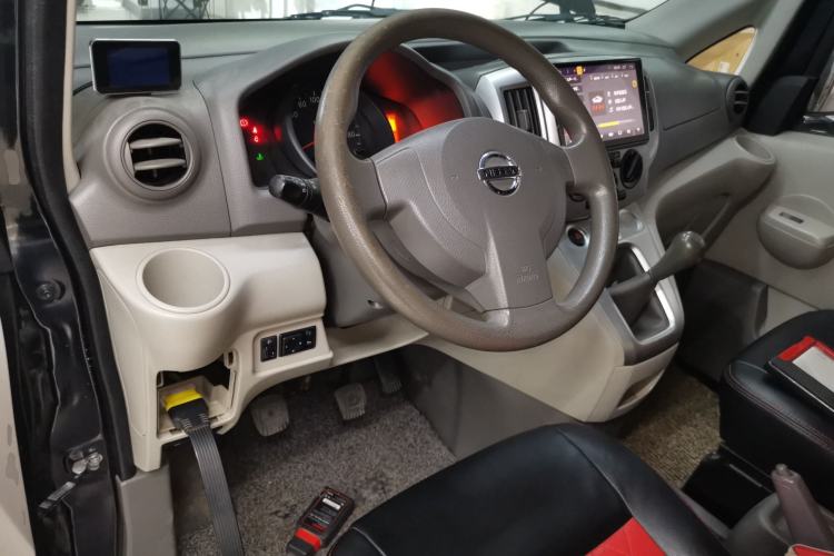 Used Nissan NV200 2016 Revised Version 1.6L Manual Luxury Edition