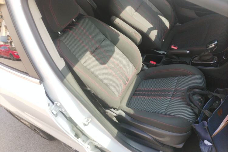 Used Buick Encore 2016 18T Automatic Two-Wheel Drive Urban Leading Edition
