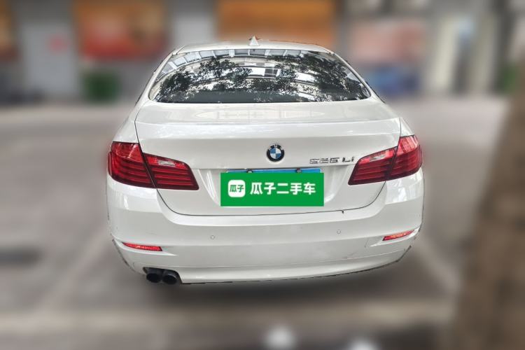 Used BMW 5 Series 2014 525Li Leading Model
