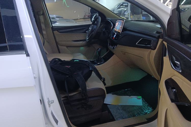 Used Baojun 730 2017 1.8L iAMT Prestige Version 7 Seats