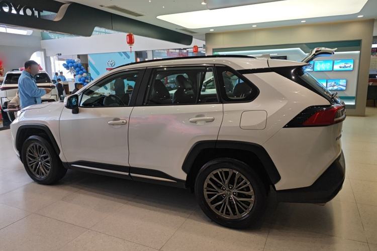 Used Toyota Wildlander 2023 2.0L CVT Four-Wheel Drive Luxury PLUS Edition
