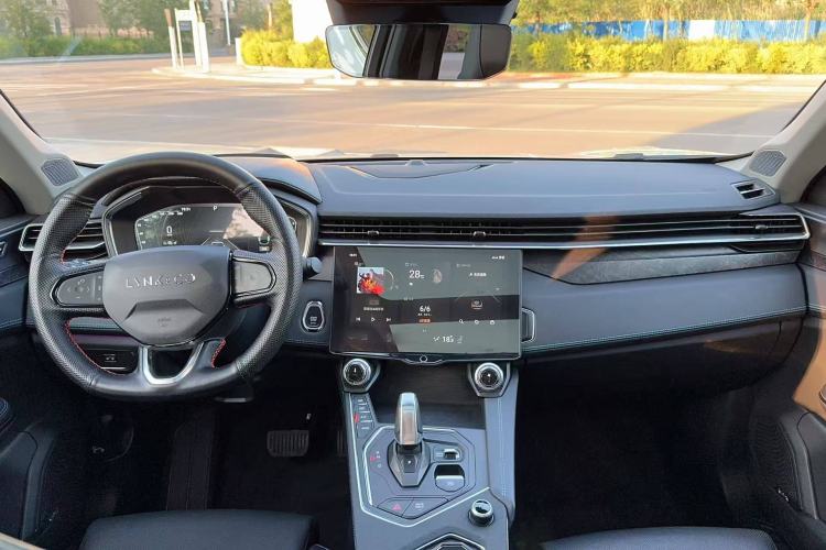 Used Lynk & Co 05 2020 2.0TD Two-Wheel Drive Shine Halo
