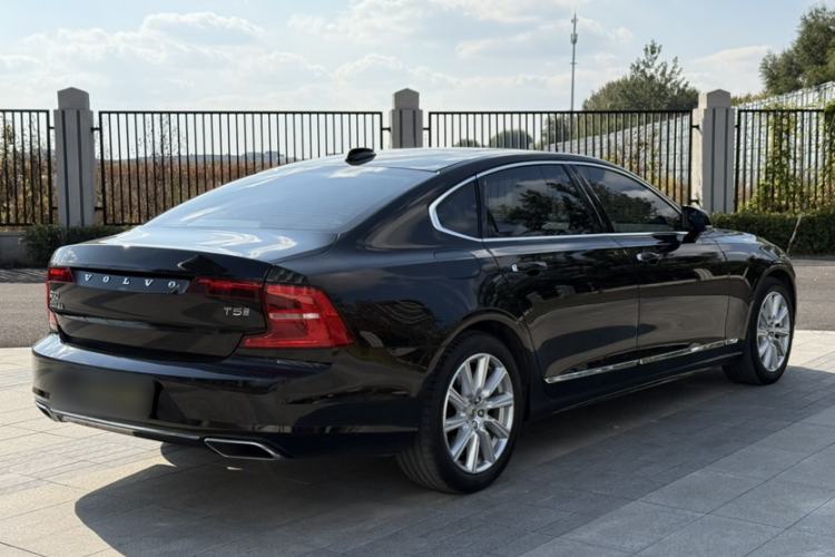 Used Volvo S90 2020 T5 Zhiyi Luxury Edition