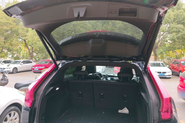 Used Cadillac XT4 2021 28T Two-Wheel Drive Tech Edition
