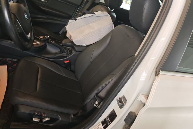 Used BMW 3 Series 2017 320Li Fashion Model
