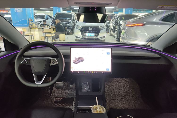 Used Tesla Model 3 2025 Rear-Wheel-Drive Version
