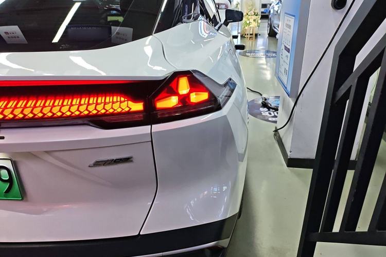 Used  SL03 2023 135Plus Range-Extended Version
