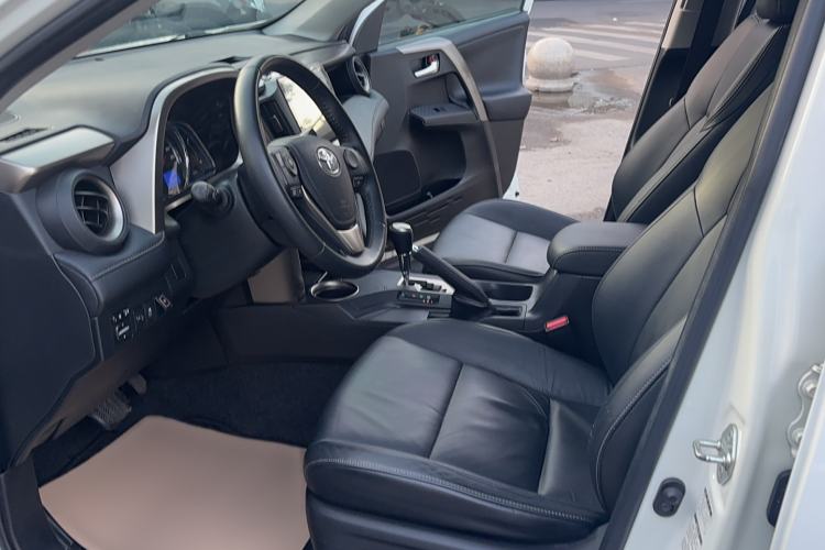 Used Toyota RAV4 2013 2.0L CVT Four-Wheel Drive New Edition
