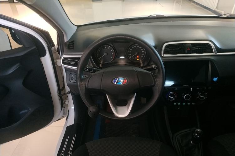 Used Hyundai Verna 2017 1.4L Manual Refreshed Version China V Standard
