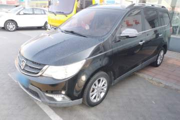 Used Baojun 730 2014 1.5L Manual Luxury Navigation ESP Version 7 Seats