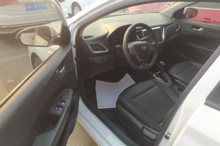 Used Hyundai Verna 2016 1.4L Automatic Cool Edition GLS
