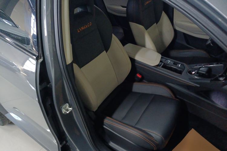 Used Lynk & Co 06 EM-P 2022 PHEV 84 km Range Pro Version
