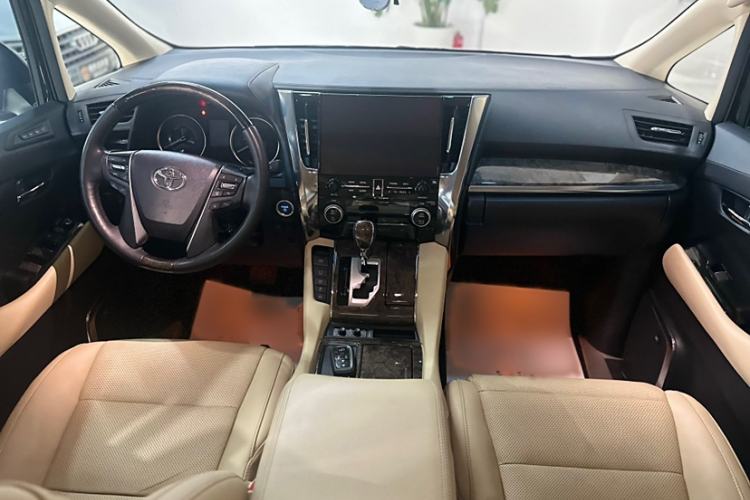 Used Toyota Vellfire 2023 Crown Dual-Engine 2.5L HV Ultimate Edition
