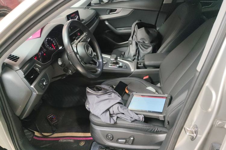 Used Audi A4L 2019 40 TFSI Ambition China VI
