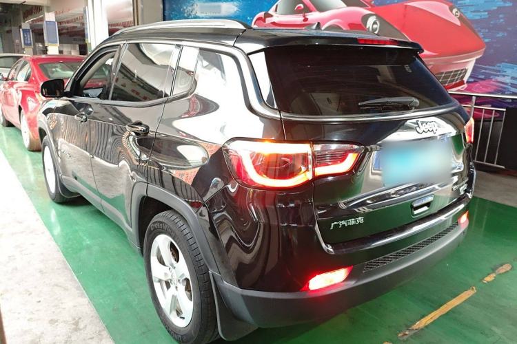 Used  Compass 2019 220T Automatic Enjoyment Version
