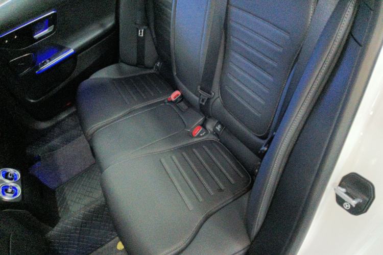 Used Mercedes-Benz C-Class 2025 Facelift C 260 L Sport Edition
