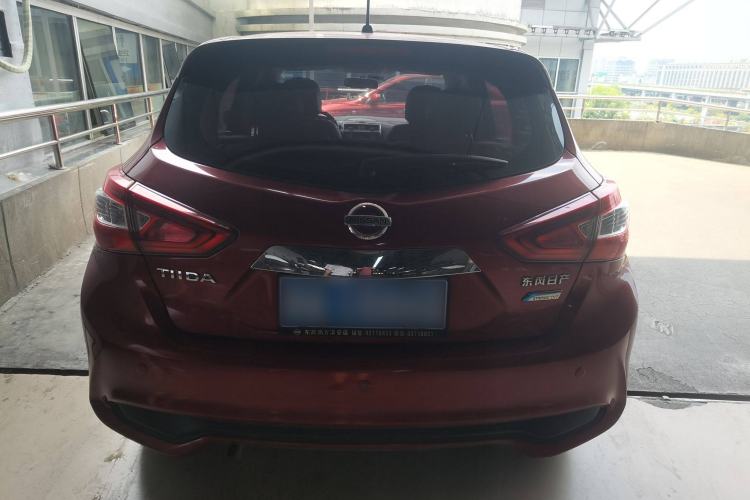 Used Nissan Tiida 2016 1.6L CVT Cool Dynamic Edition

