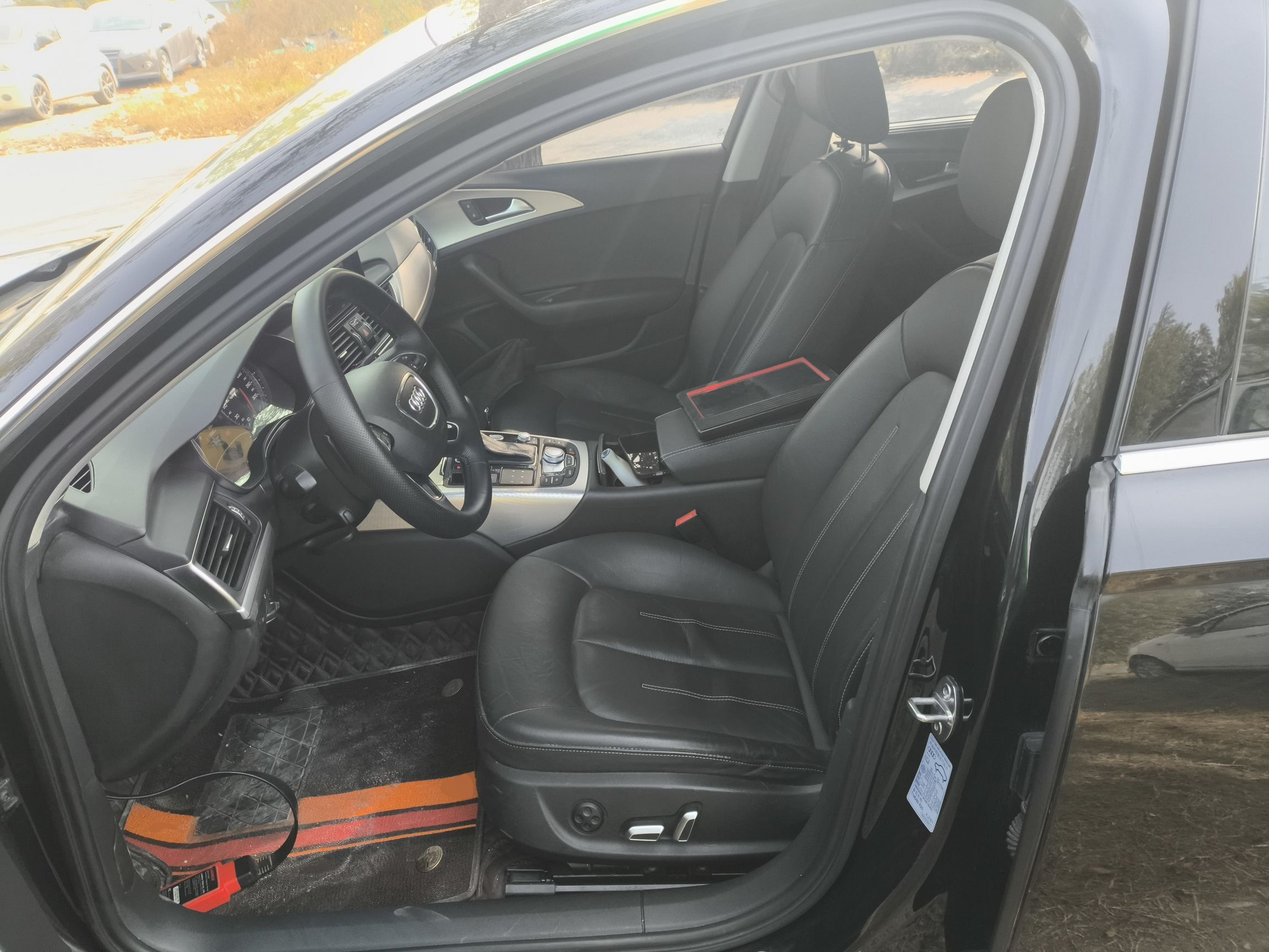 Переднее сиденье в автомобиле