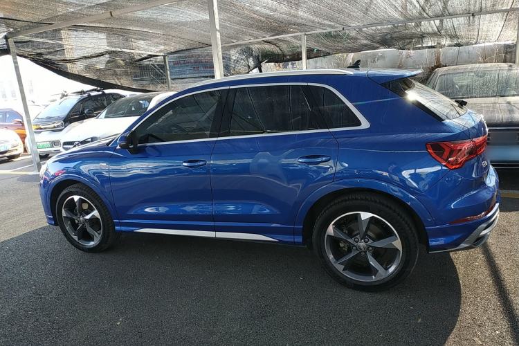 Used Audi Q3 2019 35 TFSI Fashion Dynamic Model
