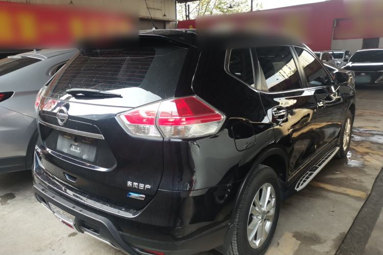 Used Nissan X-Trail 2015 2.0L CVT Comfort MAX Edition 2WD
