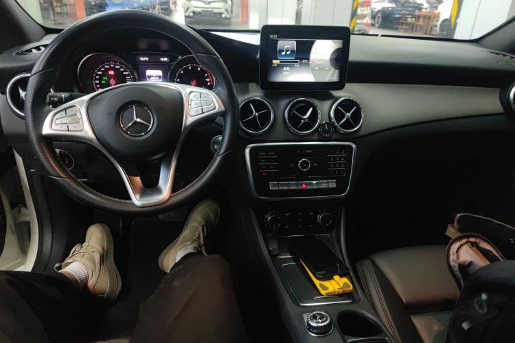 Used Mercedes-Benz CLA 2017 Facelifted CLA 200 Stylish Edition