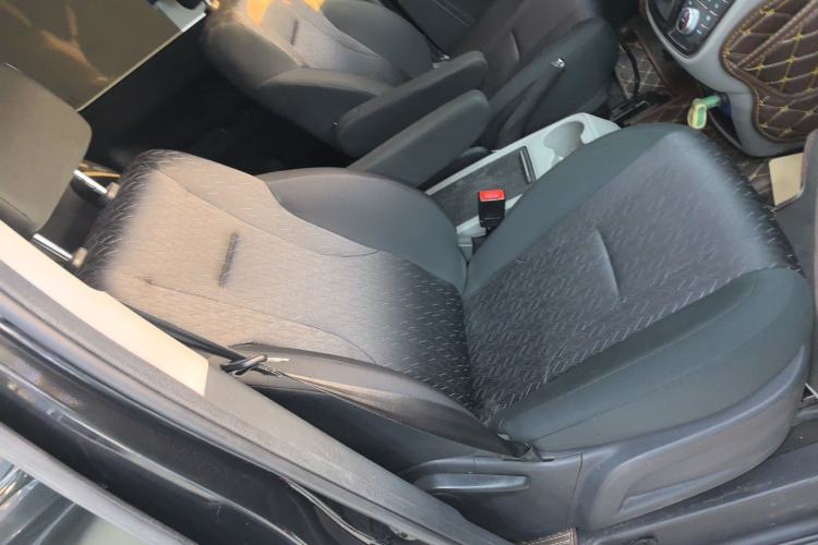 Used  M4 2016 2.0L manual luxury edition
