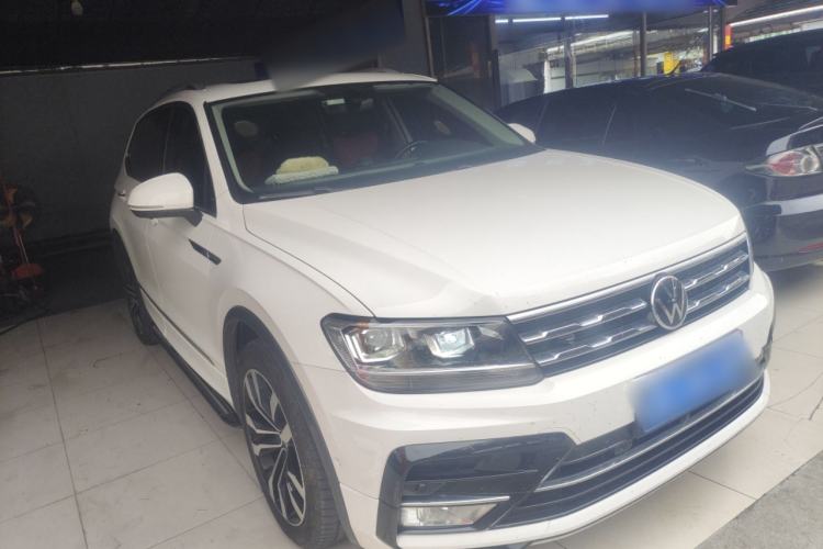 Used Volkswagen Tiguan L 2021 330TSI Automatic Two-Wheel Drive R-Line Enhanced Edition
