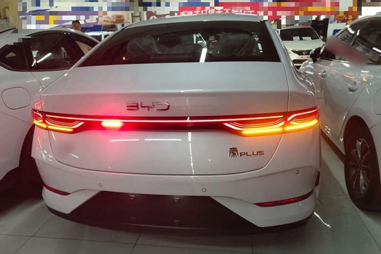 Used BYD Qin PLUS 2025 DM-i Smart Drive 55KM Leading Model
