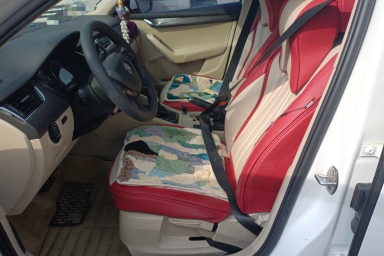 Used Skoda Octavia 2015 1.6L Automatic Yijun Edition