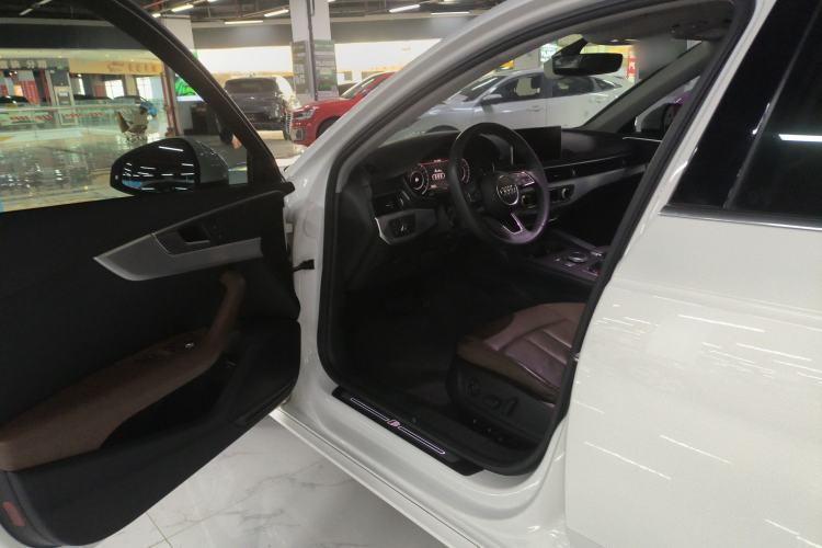 Used Audi A4L 2018 30th Anniversary Edition 40 TFSI Fashion Model