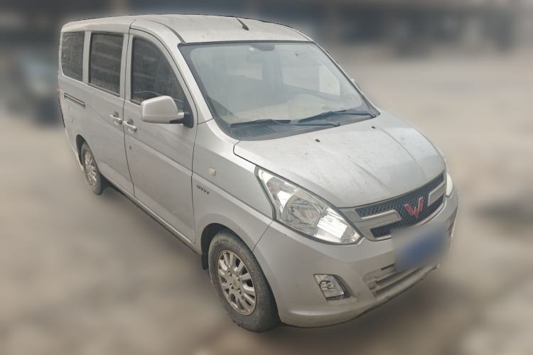 Used Wuling Rongguang V 2018 1.5L Standard Version
