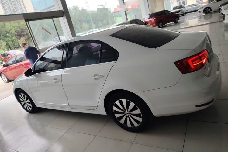 Used Volkswagen Sagitar 2018 1.6L Manual Comfort Model