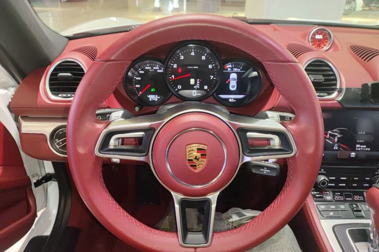 Used Porsche 718 2016 Cayman 2.0T
