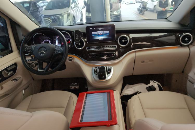 Used Mercedes-Benz V-Class 2018 V 260 Prestige Edition China VI