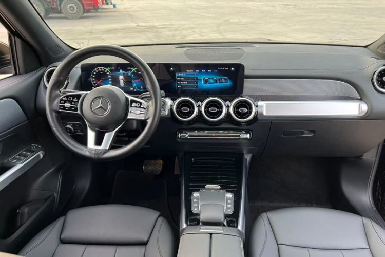 Used Mercedes-Benz GLB 2023 Refresh GLB 200 Fashion Edition
